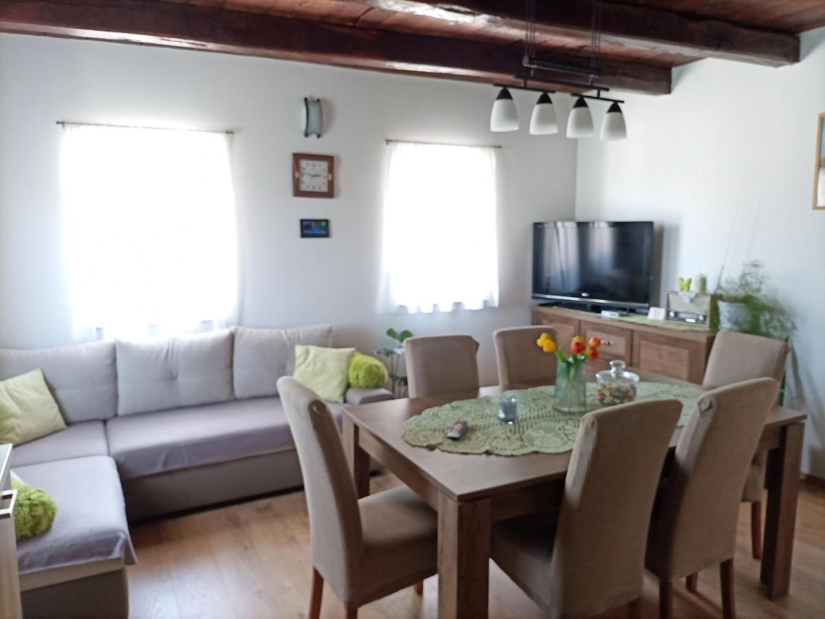 Ferienwohnung Kuca Za Odmor Braco Donji Zvecaj Exterior foto