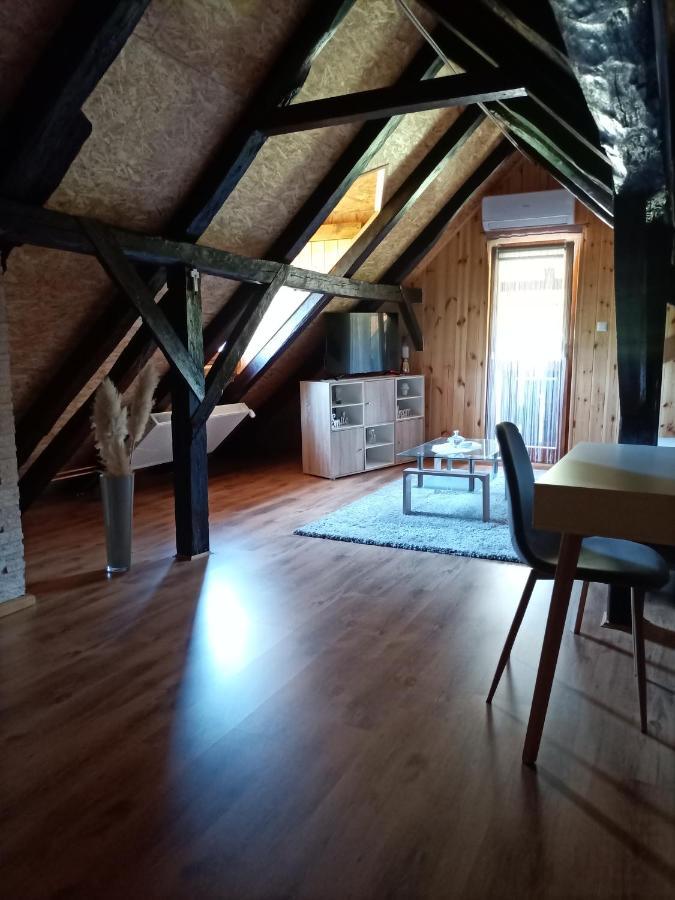 Ferienwohnung Kuca Za Odmor Braco Donji Zvecaj Exterior foto